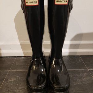 Girls size 4 Hunter rubber boots